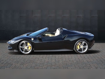 Used Ferrari 296 GTS 2024 for sale - 78294647: Photo
