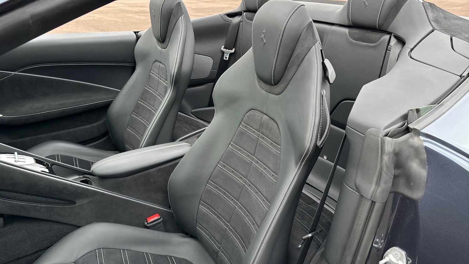 Used Ferrari Roma 2024 for sale - 76875731: Photo 19