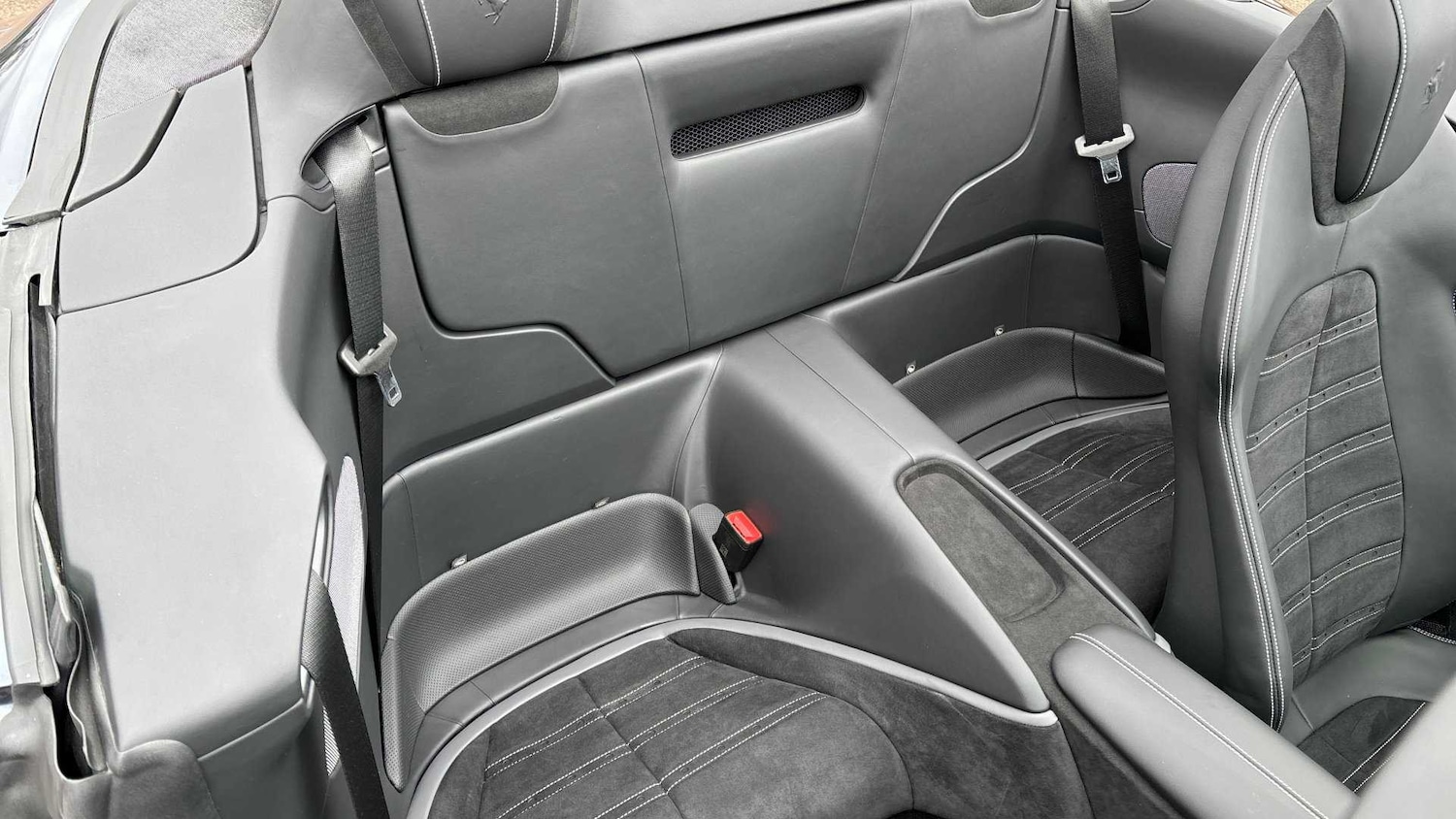 Used Ferrari Roma 2024 for sale - 76875731: Photo 26