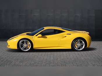 Used Ferrari 488 2017 for sale - 77885836: Photo