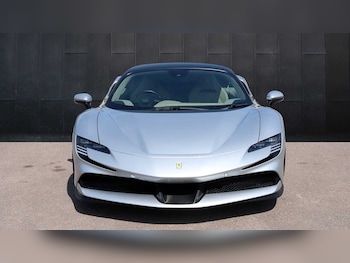 Used Ferrari SF90 Stradale 2021 for sale - 74575946: Photo