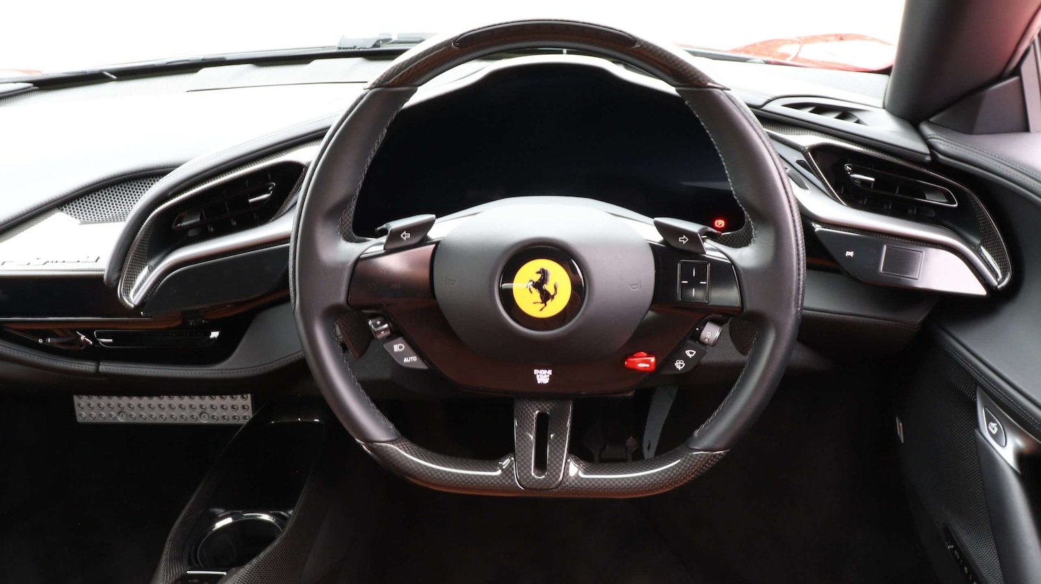 Used Ferrari SF90 Stradale 2021 for sale - 77472460: Photo 12