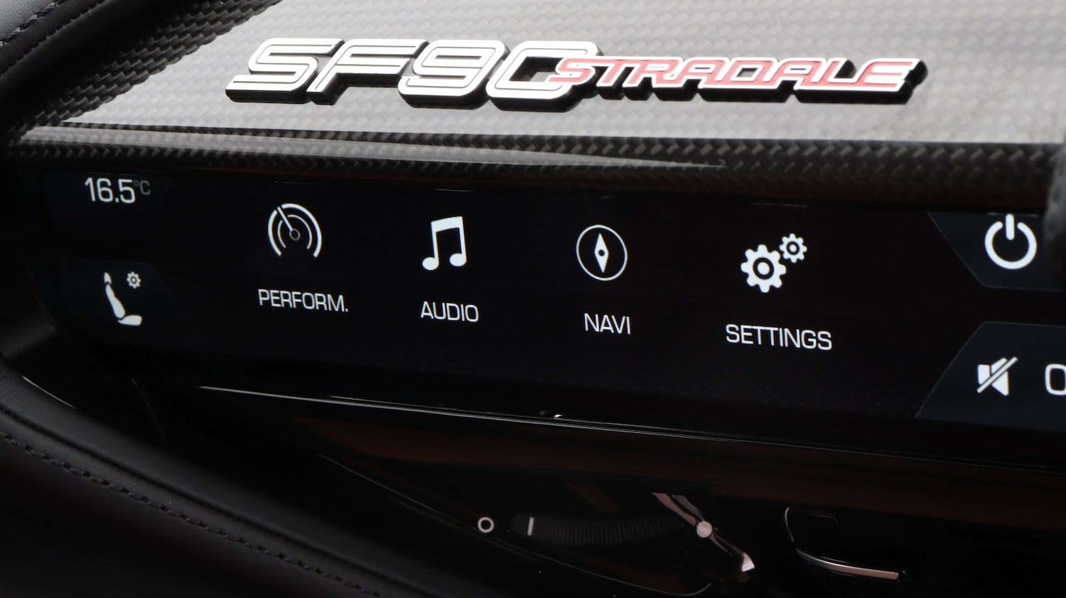 Used Ferrari SF90 Stradale 2021 for sale - 77472460: Photo 15