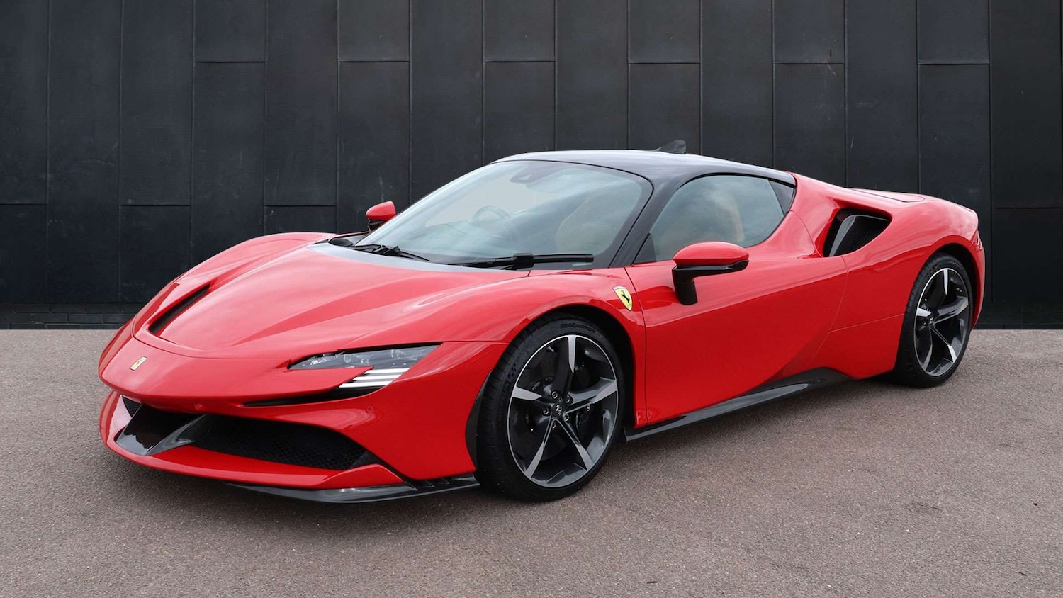 Used Ferrari SF90 Stradale 2021 for sale - 77472460: Photo 3