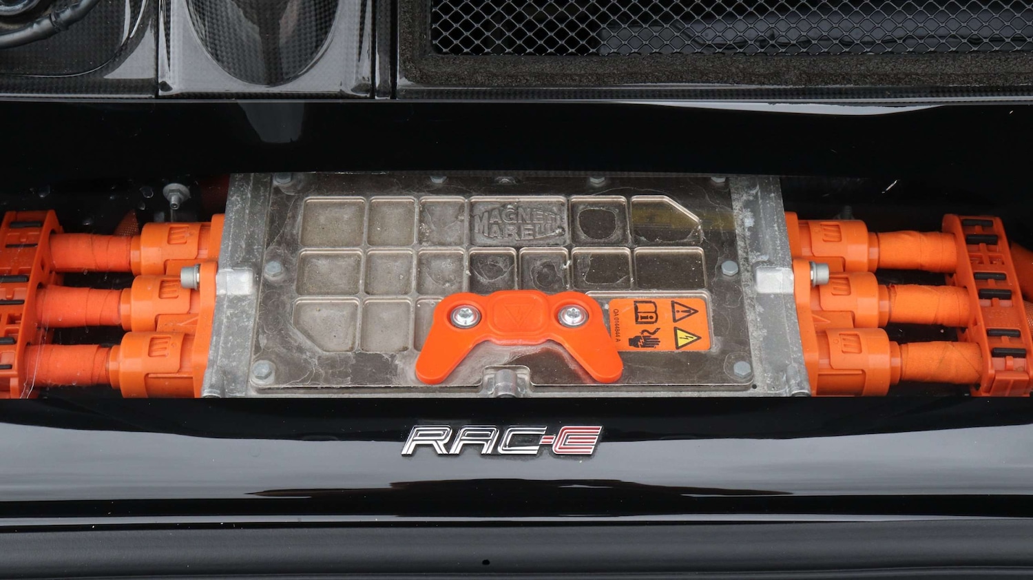 Used Ferrari SF90 Stradale 2021 for sale - 77472460: Photo 30