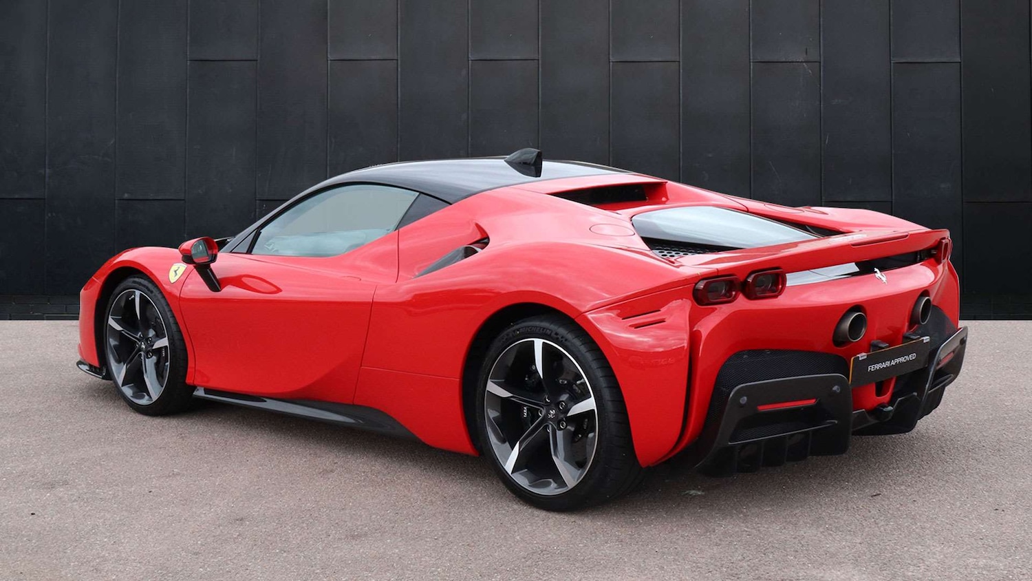 Used Ferrari SF90 Stradale 2021 for sale - 77472460: Photo 5