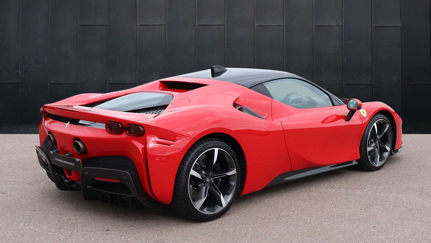 Used Ferrari SF90 Stradale 2021 for sale - 77472460: Photo 7