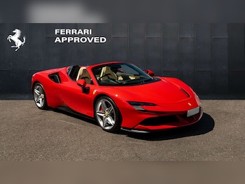 Used Ferrari SF90 Spider 2022 for sale - 79306760: Photo