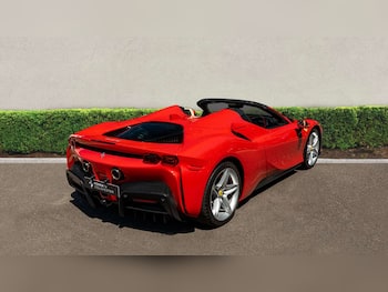 Used Ferrari SF90 Spider 2022 for sale - 79797917: Photo