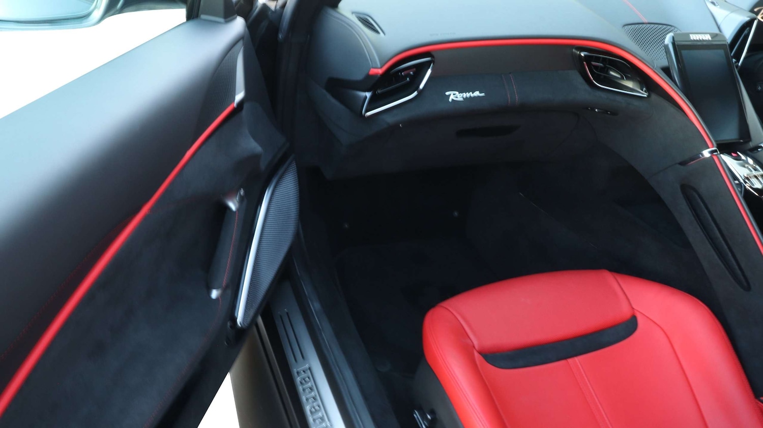 Used Ferrari Roma 2022 for sale - 77158581: Photo 22