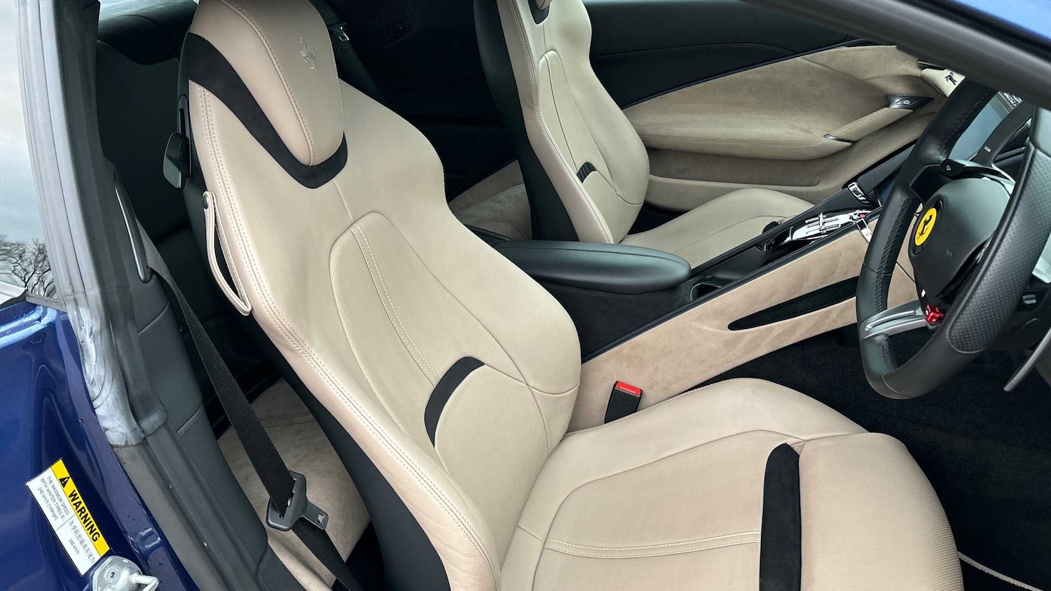 Used Ferrari Roma 2024 for sale - 77147363: Photo 18