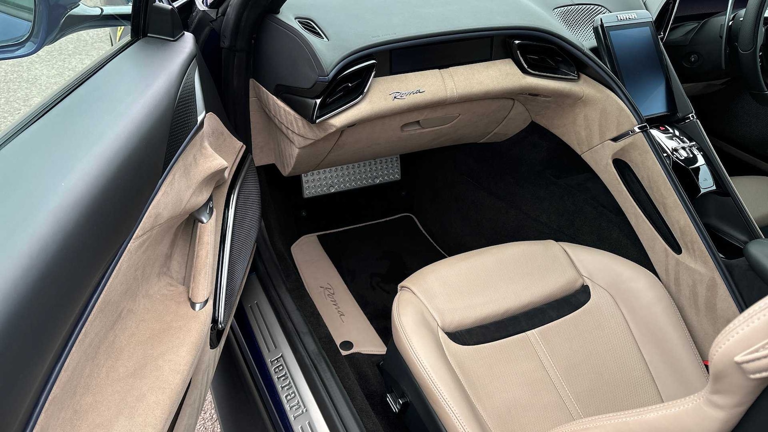 Used Ferrari Roma 2024 for sale - 77147363: Photo 23