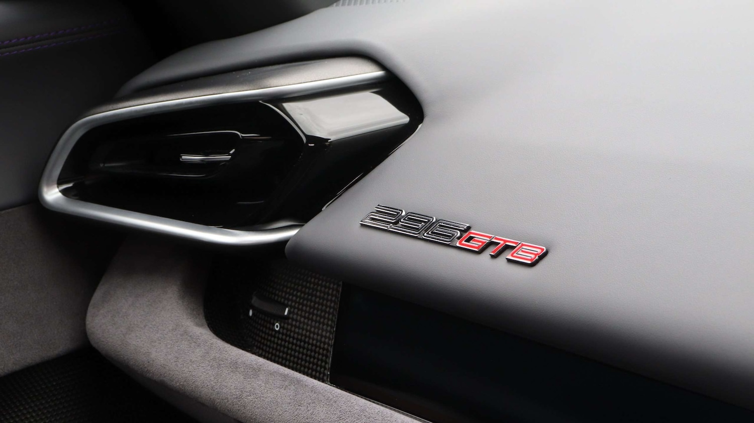 Used Ferrari 296 GTB 2023 for sale - 75846135: Photo 21