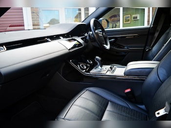 Used Land Rover Range Rover Evoque 2019 for sale - 76379500: Photo