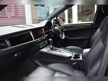 Used Porsche Macan 2019 for sale - 79677852: Photo