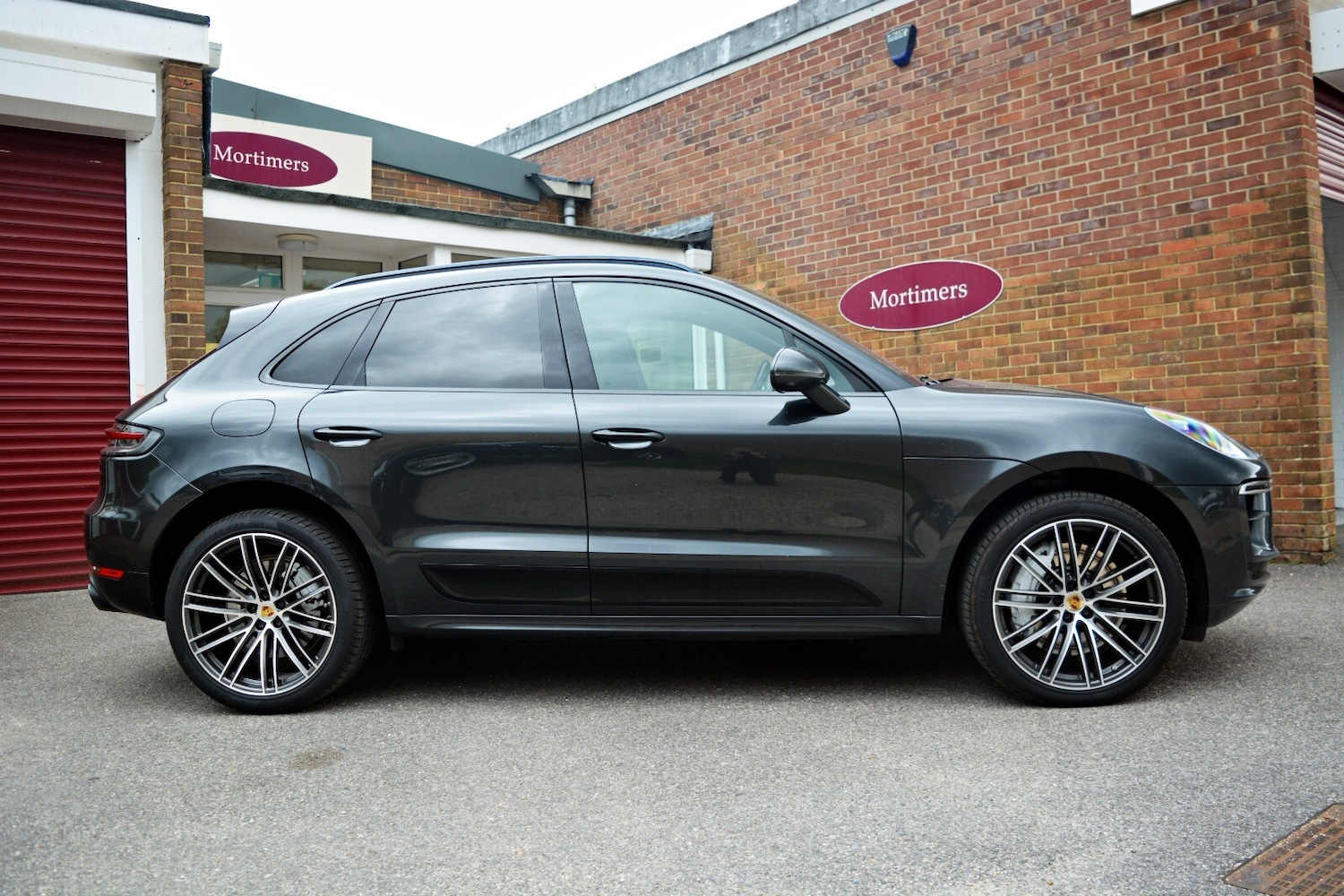 Used Porsche Macan 2019 for sale - 76037688: Photo 2