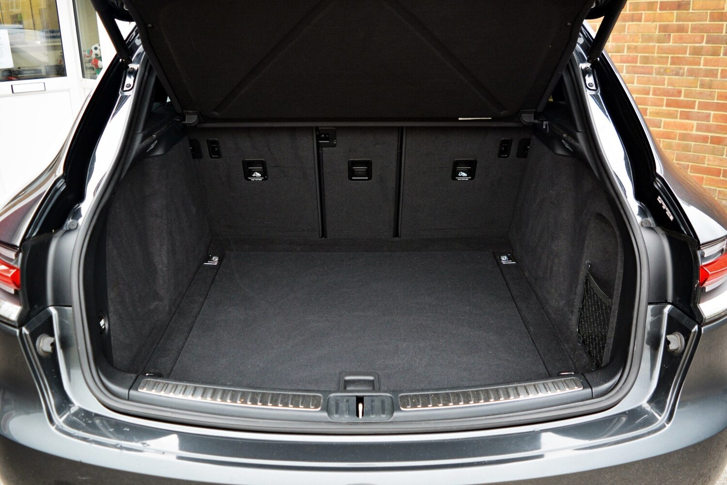 Used Porsche Macan 2019 for sale - 76037688: Photo 22