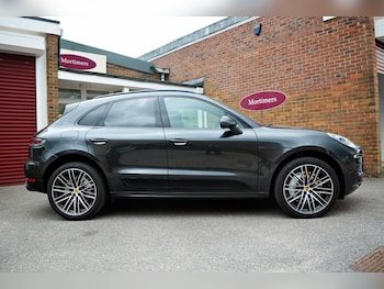Used Porsche Macan 2019 for sale - 76037688: Photo 2