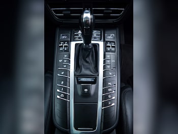 Used Porsche Macan 2019 for sale - 76037688: Photo 4