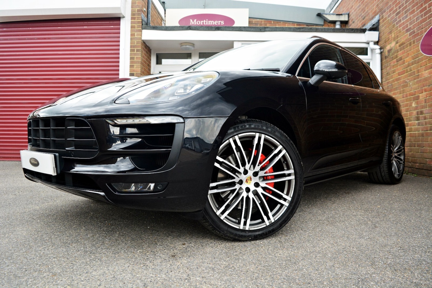 2016 Porsche Macan GTS PDK Estate Petrol Manual - Picture 3 of 21