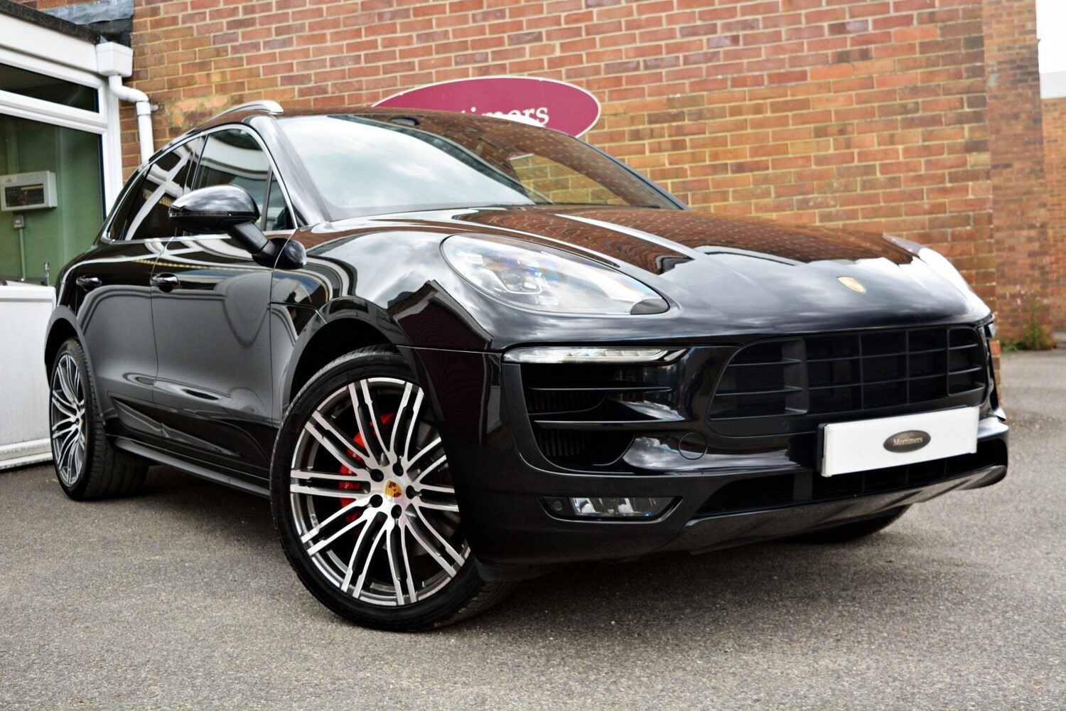 2016 Porsche Macan GTS PDK Estate Petrol Manual - Picture 7 of 21