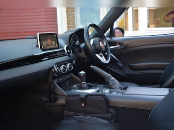 Used Fiat 124 Spider 2017 for sale - 78377551: Photo