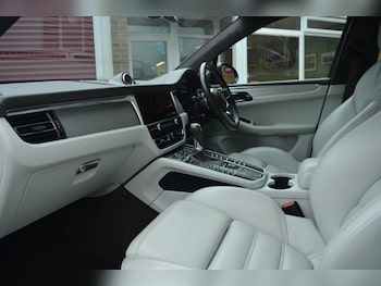 Used Porsche Macan 2019 for sale - 77247949: Photo