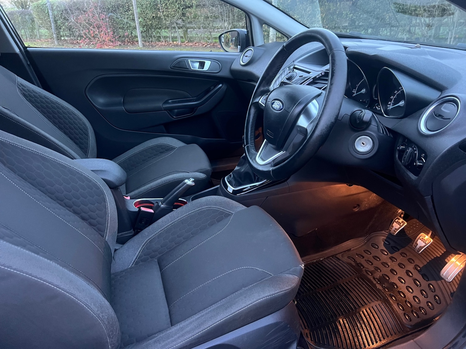 Used Ford Fiesta 2014 for sale - 76630418: Photo 7