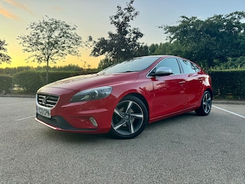 Used Volvo V40 2013 for sale - 75649960: Photo