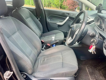 Used Ford Fiesta 2010 for sale - 79173602: Photo