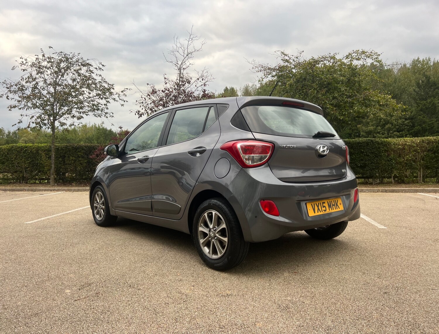 Used Hyundai i10 2015 for sale - 76114394: Photo 4