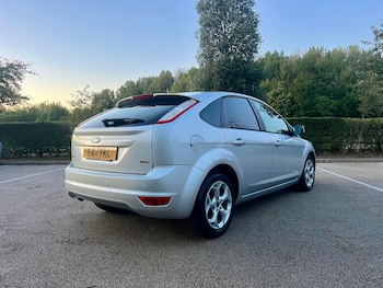 Used Ford Focus 2011 for sale - 76045843: Photo