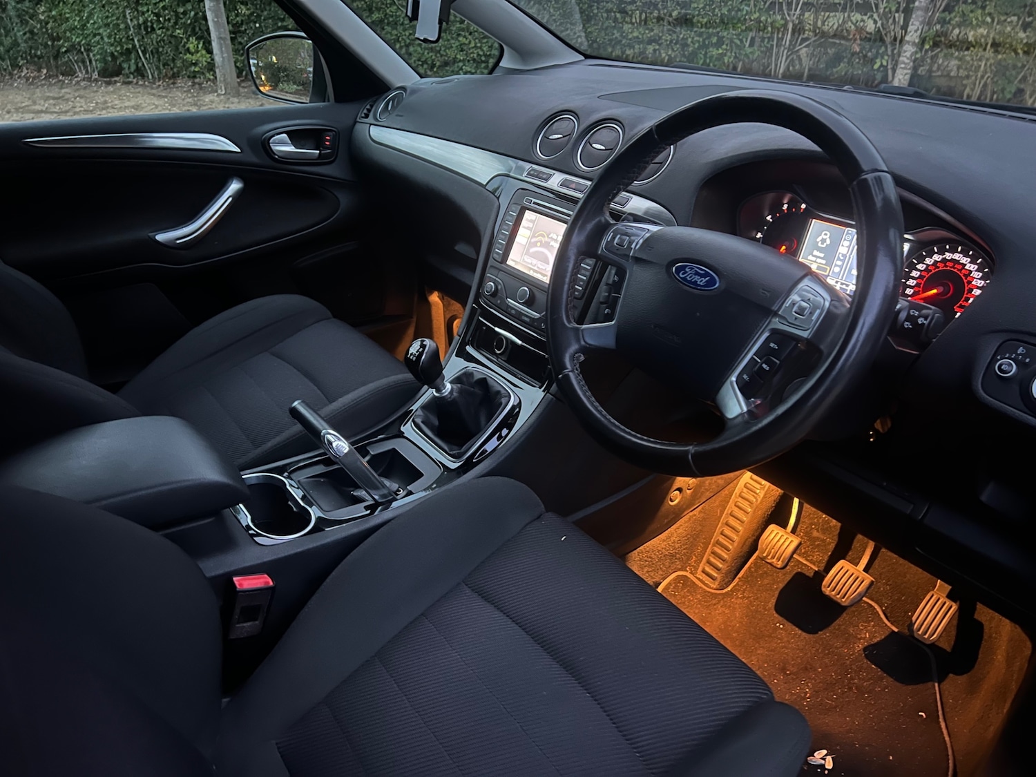 Used Ford S-Max 2012 for sale - 76299679: Photo 5