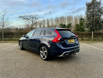 Used Volvo V60 2012 for sale - 77522389: Photo