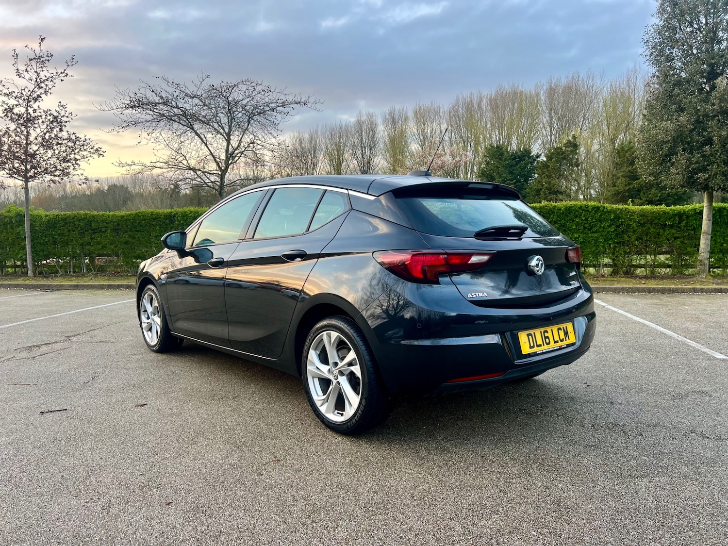 Used Vauxhall Astra 2016 for sale - 78089080: Photo 2