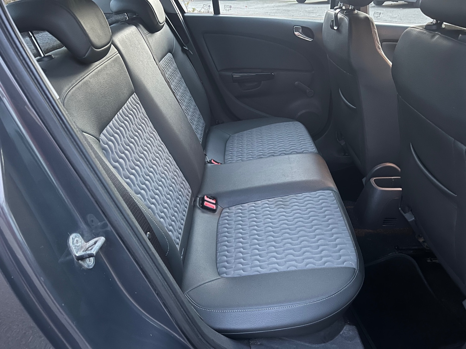 Used Vauxhall Corsa 2013 for sale - 76410300: Photo 7