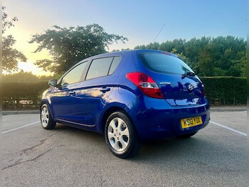 Used Hyundai i20 2010 for sale - 75476299: Photo