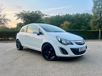 Vauxhall - Corsa