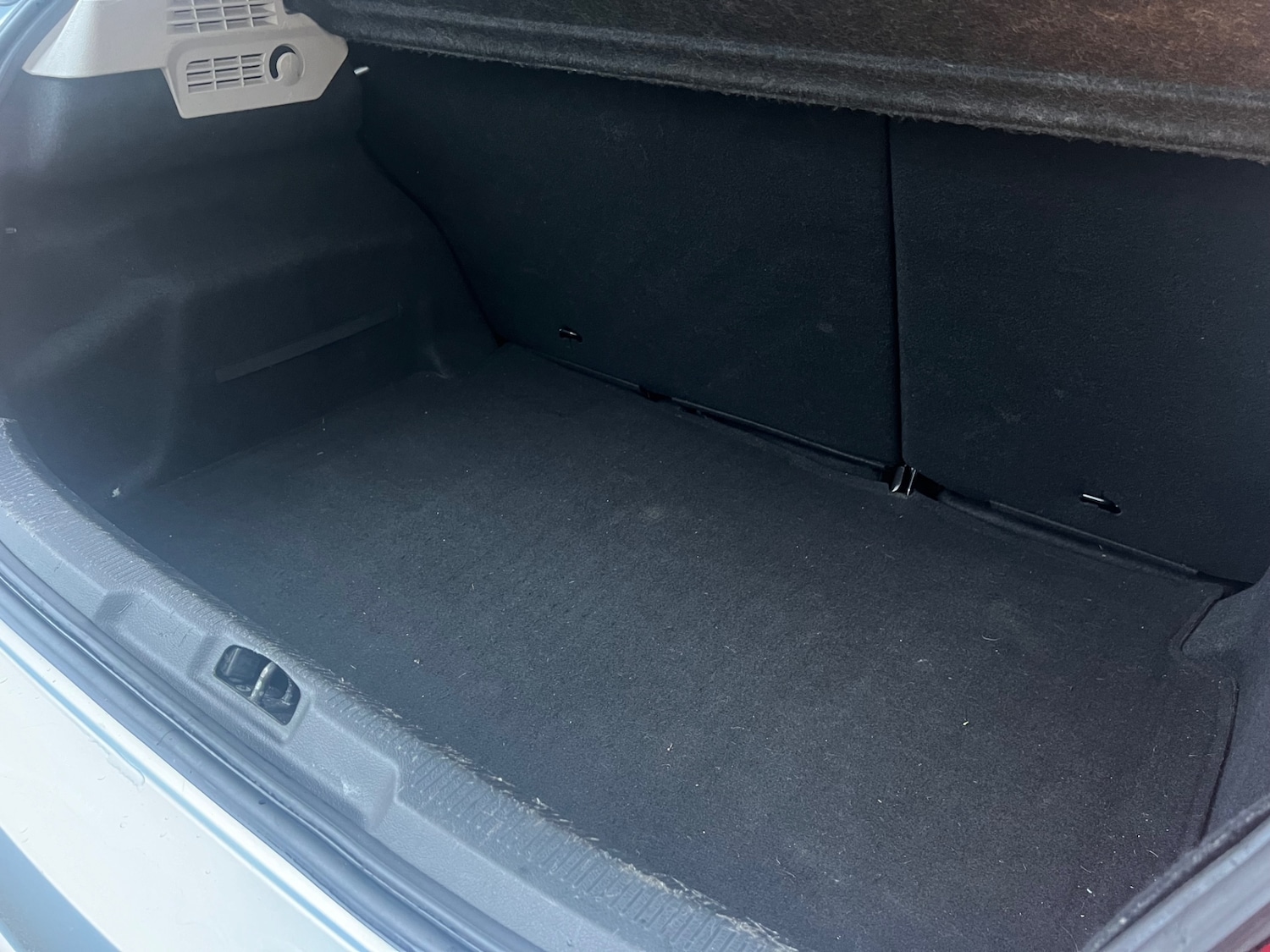 Used Peugeot 207 2011 for sale - 76395917: Photo 5