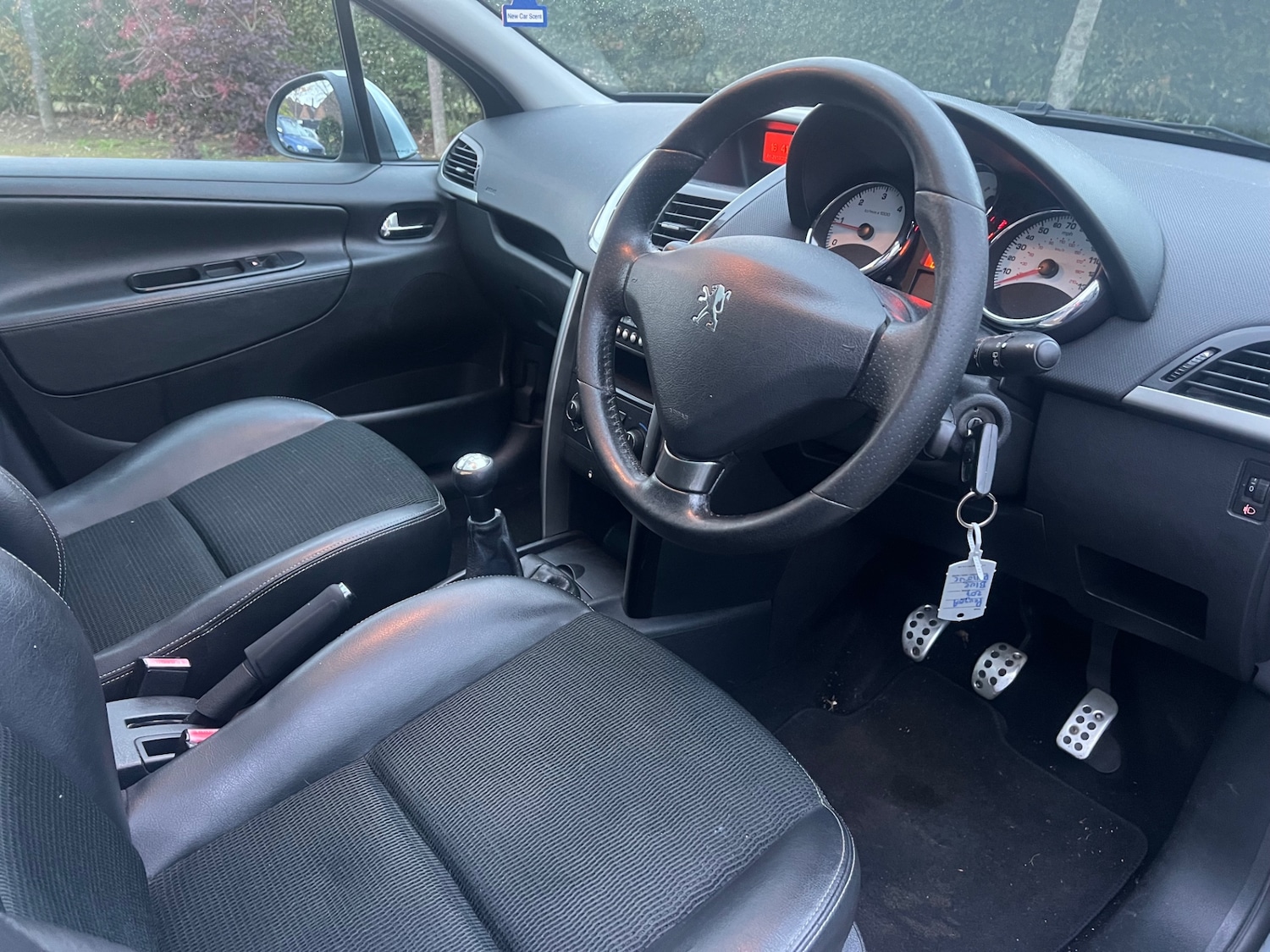 Used Peugeot 207 2011 for sale - 76395917: Photo 7