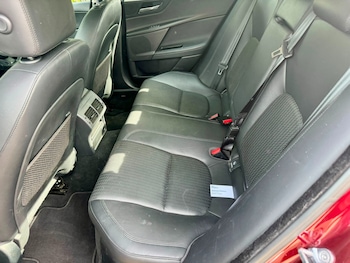 Used Jaguar XE 2015 for sale - 79173610: Photo
