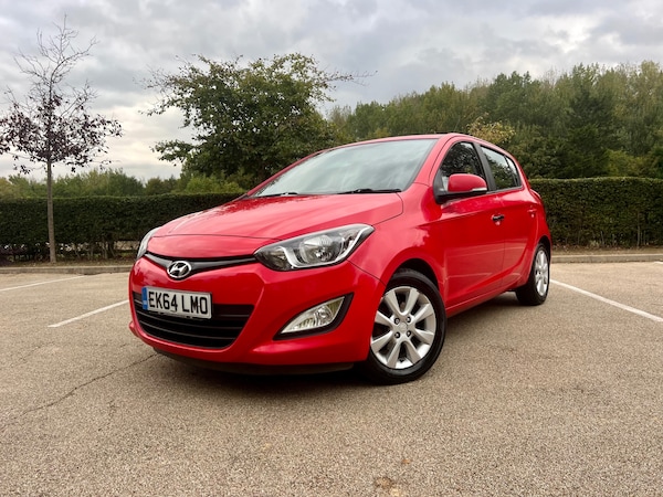 Used Hyundai i20 2014 for sale - 76114410: Photo 3