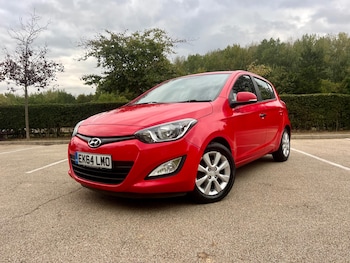 Used Hyundai i20 2014 for sale - 76114410: Photo 3