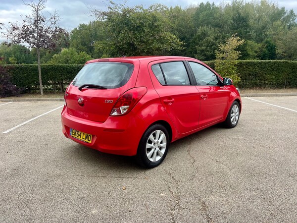 Used Hyundai i20 2014 for sale - 76114410: Photo 4