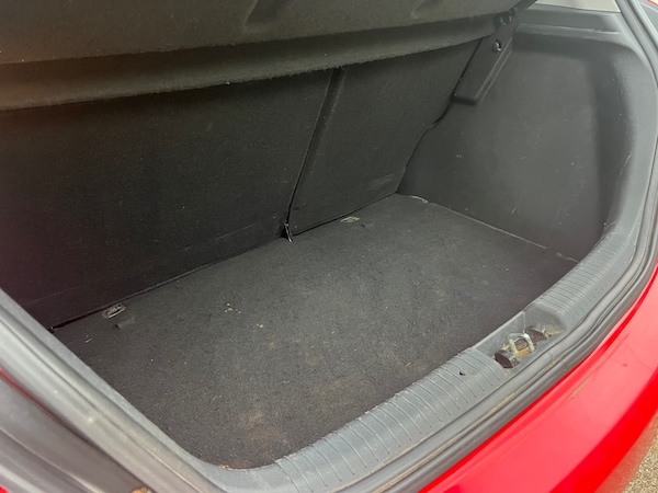 Used Hyundai i20 2014 for sale - 76114410: Photo 5