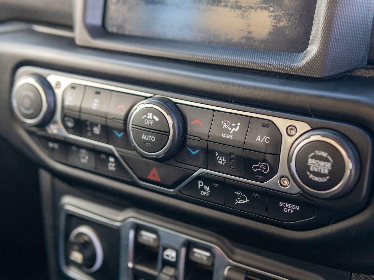 Used Jeep Wrangler 2019 for sale - 77898582: Photo 70