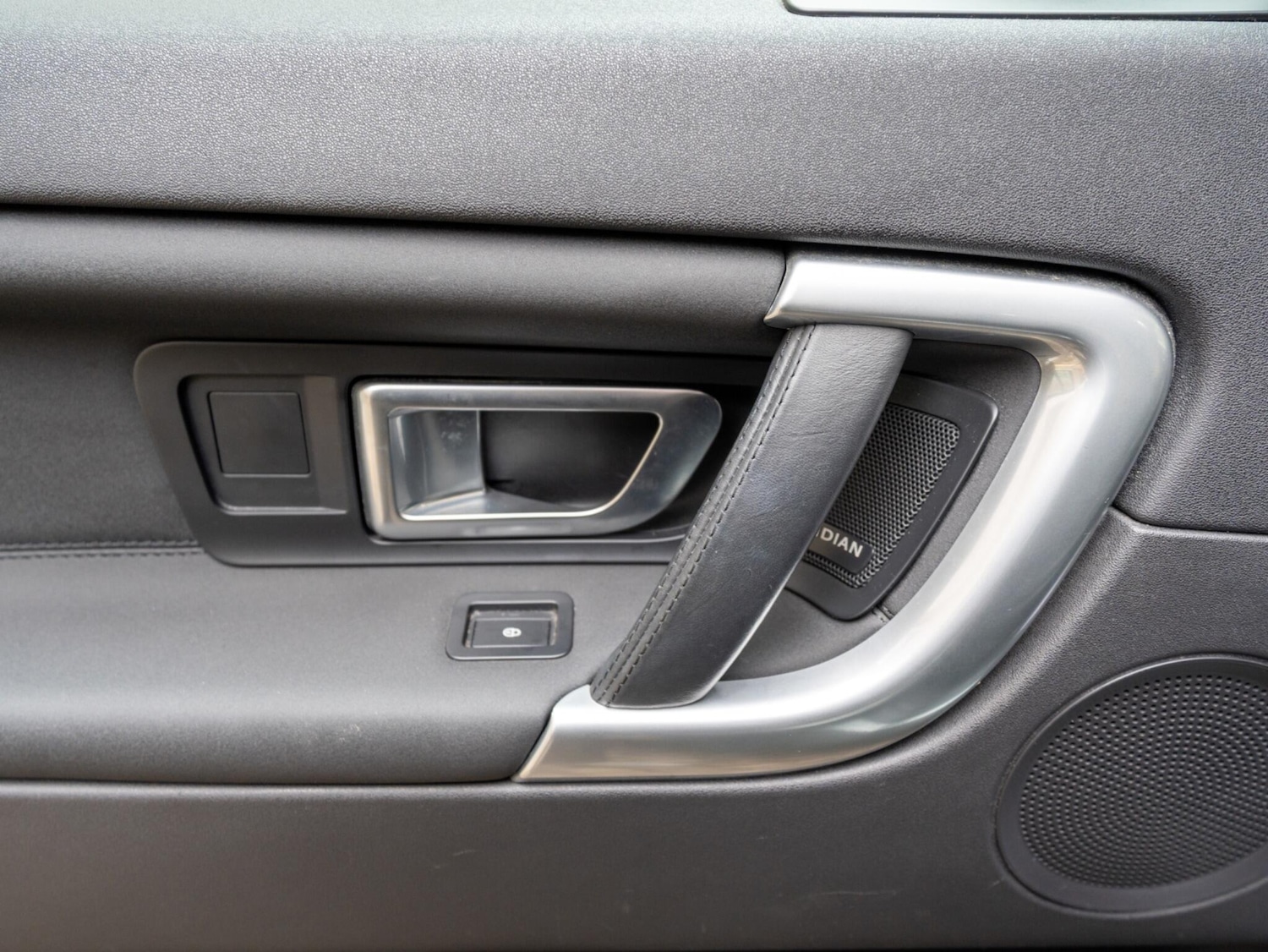 Used Land Rover Discovery Sport 2017 for sale - 77688846: Photo 33