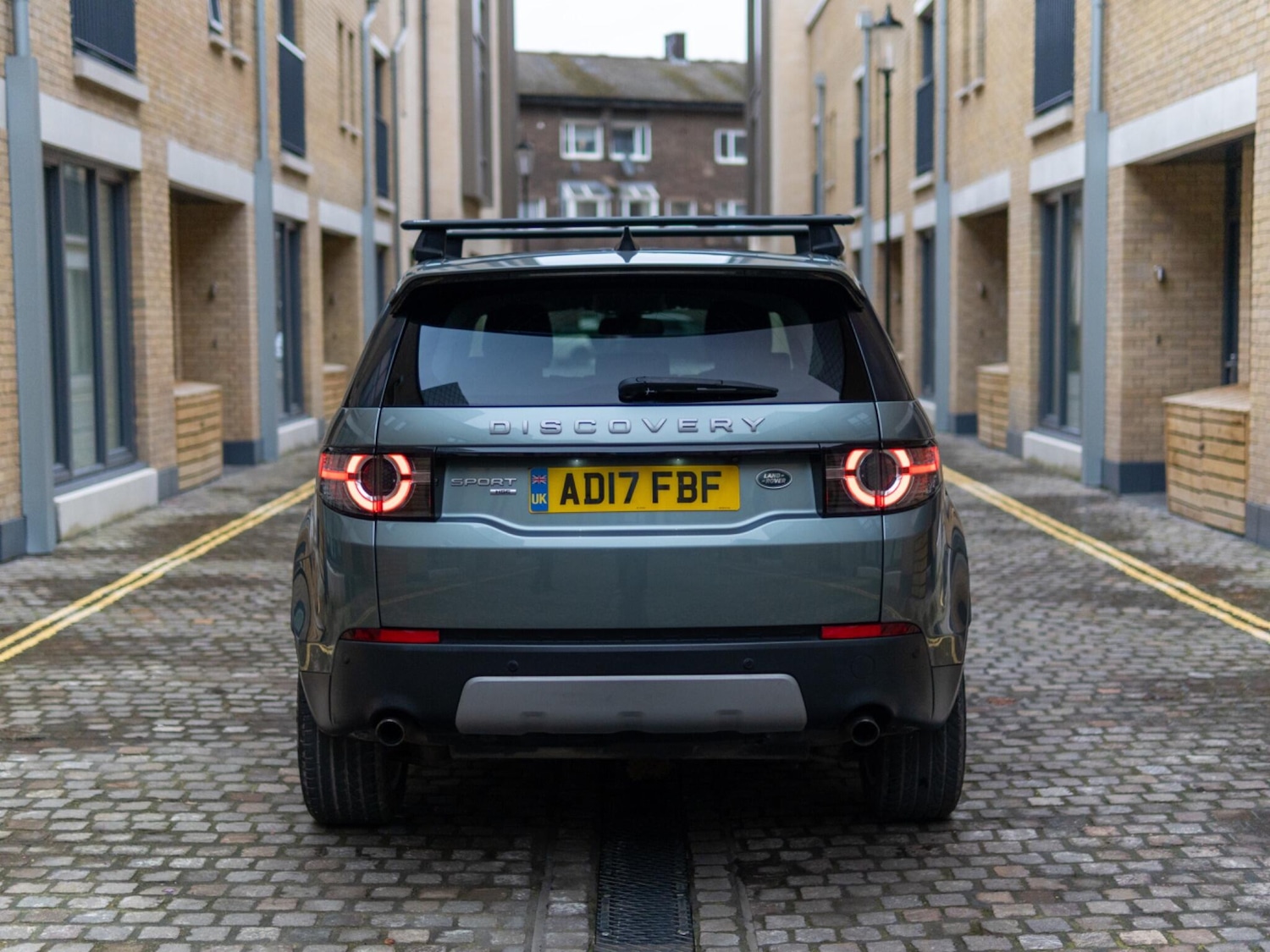 Used Land Rover Discovery Sport 2017 for sale - 77688846: Photo 4