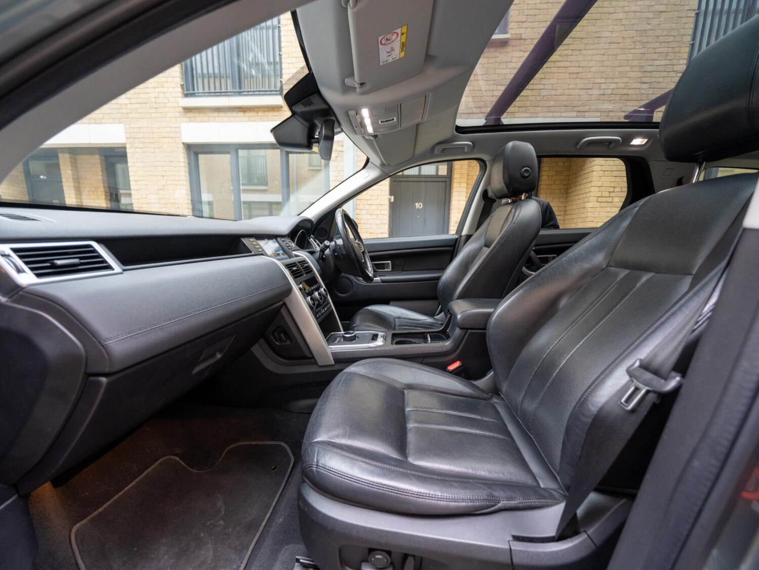 Used Land Rover Discovery Sport 2017 for sale - 77688846: Photo 49