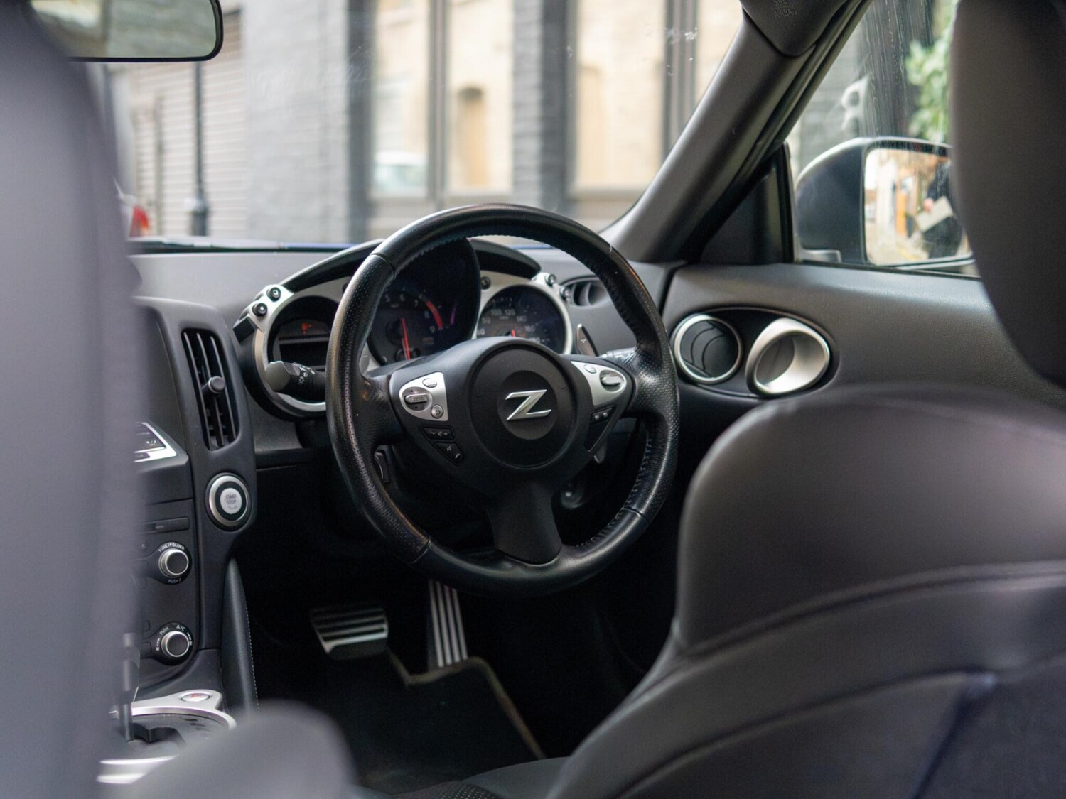 Used Nissan 370 Z for sale - 77688843: Photo 13